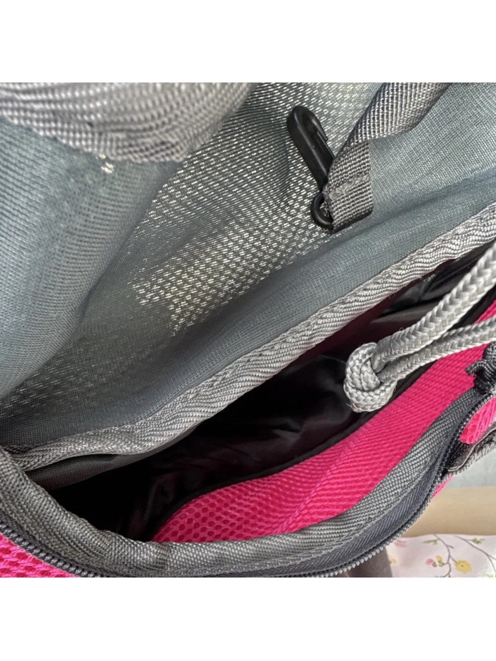 YUDODO New Adjustable Pet Sling Carrier , Neck, collar mesh extras Pink&Gray S
